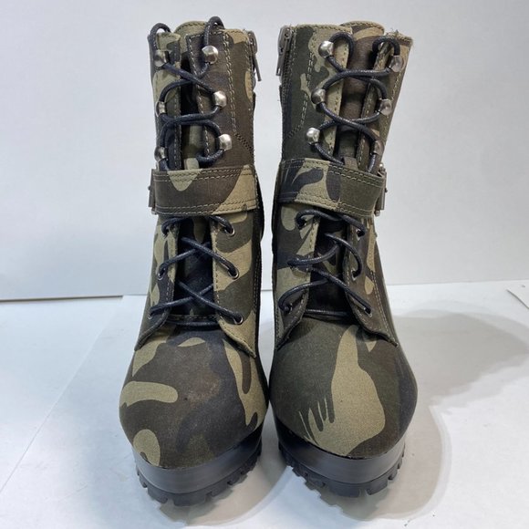 JustFab Heeled Women's Bootie Camo Green - Size 9.5 - Picture 2 of 5